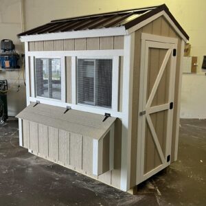 4x6 Chicken Coop with External Nesting Boxes