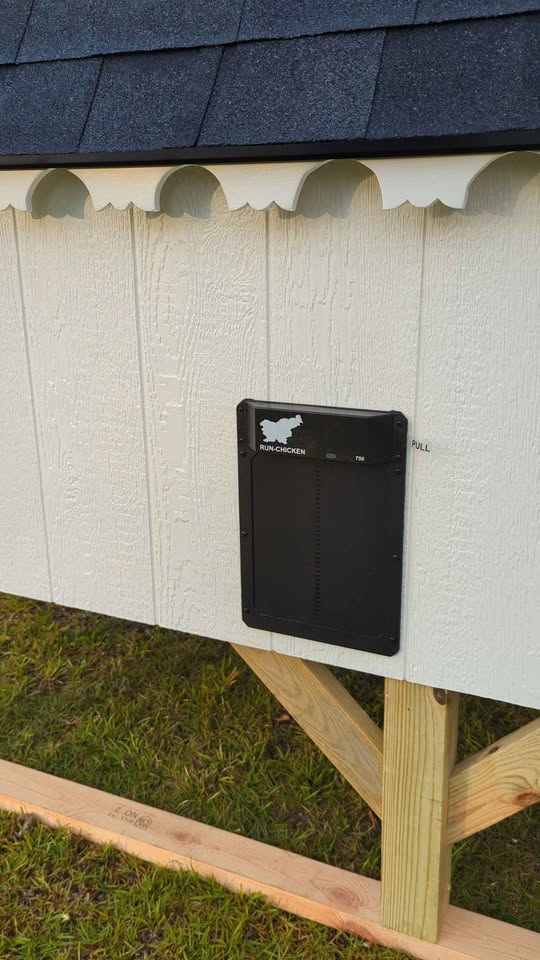 Chicken coop with electronic run for sale